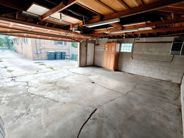 17717 Bernadine Street, Lansing, IL 60438