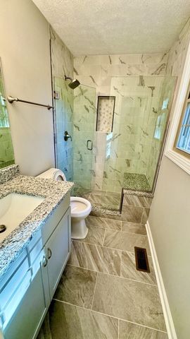 720 Vaughan Rd, Clarksville, TN 37043