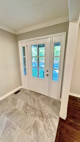 720 Vaughan Rd, Clarksville, TN 37043