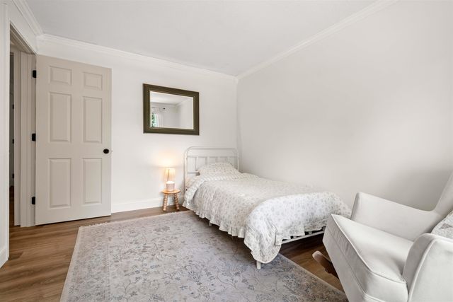 20 Hawkview Road, Hudson, NH 03051