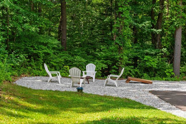 20 Hawkview Road, Hudson, NH 03051