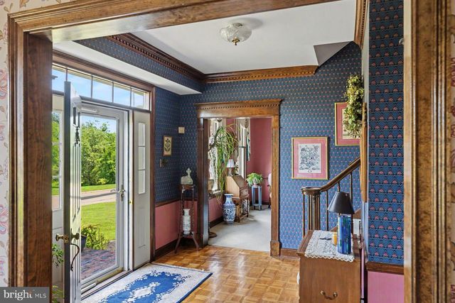 48 BOBBIE DR, Ivyland, PA 18974