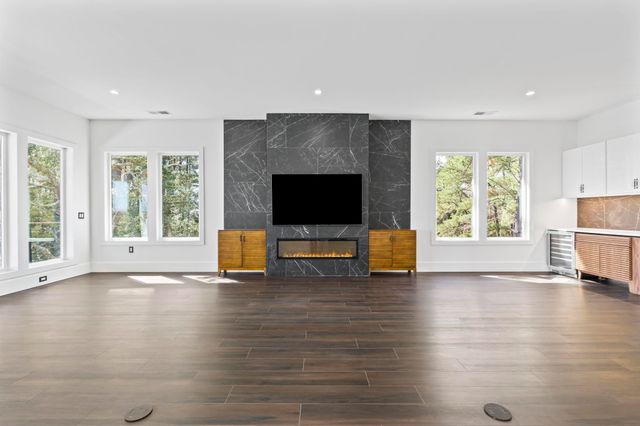 42 Enclave Pl., Pawleys Island, SC 29585