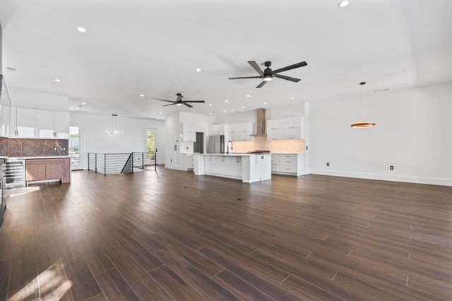 42 Enclave Pl., Pawleys Island, SC 29585