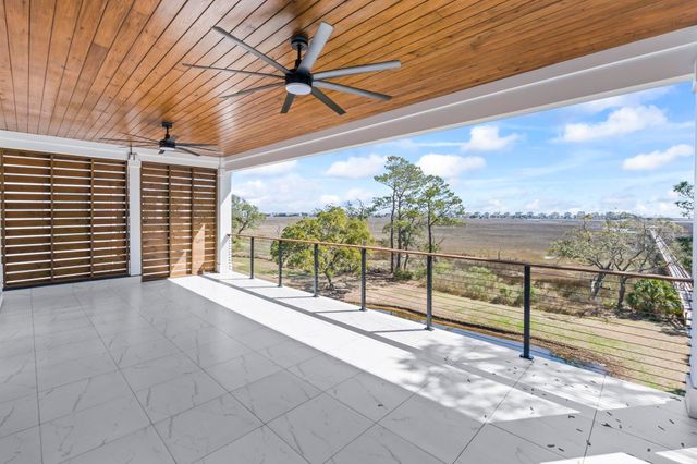 42 Enclave Pl., Pawleys Island, SC 29585