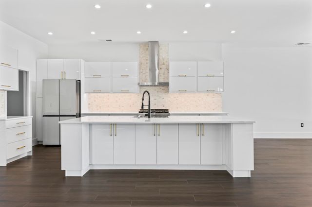 42 Enclave Pl., Pawleys Island, SC 29585