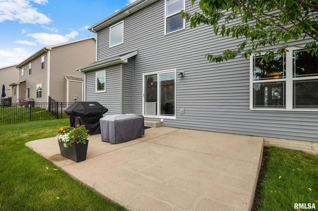 2517 W Whittington Way, Dunlap, IL 61525