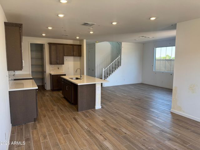 2262 S Jeffry Street, Gilbert, AZ 85295