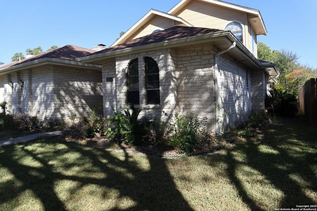 10010 Tezel Dr, San Antonio, TX 78254