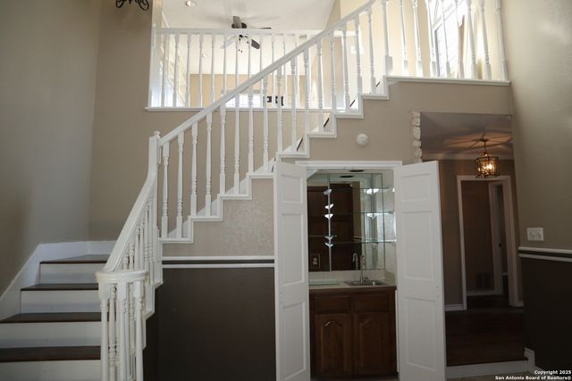 10010 Tezel Dr, San Antonio, TX 78254