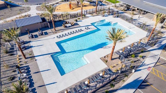 17023 W HOPE Drive, Surprise, AZ 85388