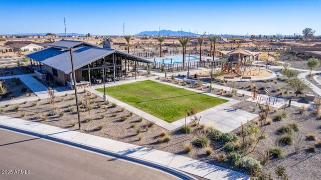 17023 W HOPE Drive, Surprise, AZ 85388