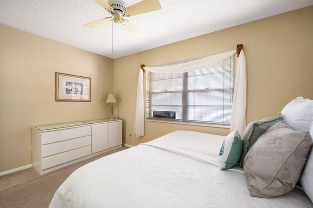 40 Vista Gardens Trl 201, Vero Beach, FL 32962