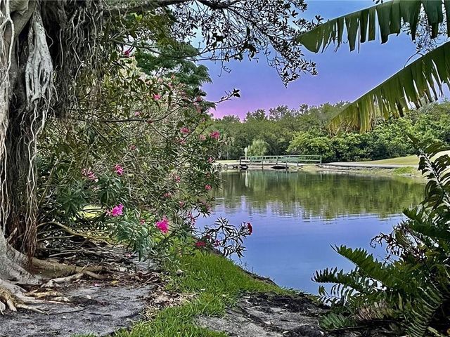 40 Vista Gardens Trl 201, Vero Beach, FL 32962