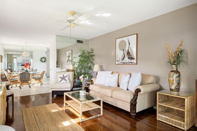 40 Vista Gardens Trl 201, Vero Beach, FL 32962