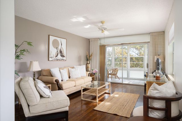 40 Vista Gardens Trl 201, Vero Beach, FL 32962