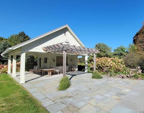 188 Nine Partners Lane, Millbrook, NY 12545