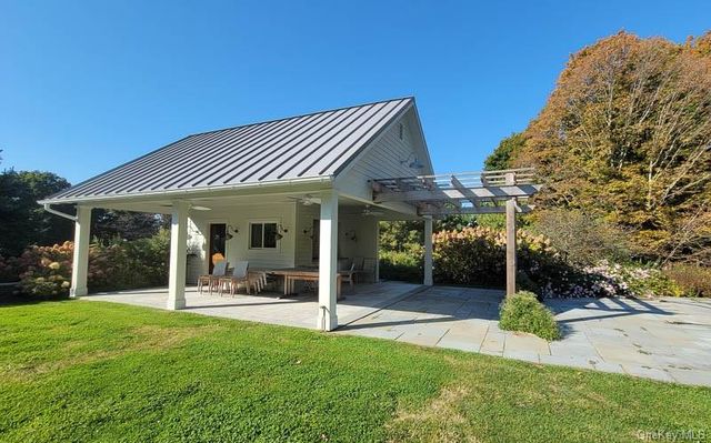 188 Nine Partners Lane, Millbrook, NY 12545