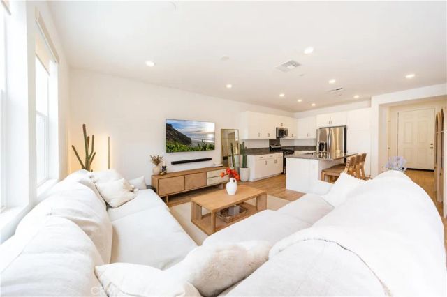 30259 Adrift, Menifee, CA 92584