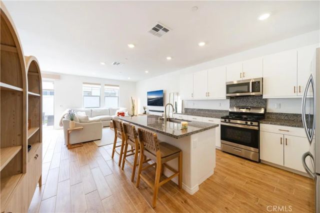 30259 Adrift, Menifee, CA 92584
