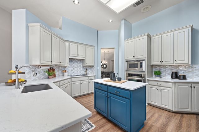 1304 Windcrest DR, Round Rock, TX 78664