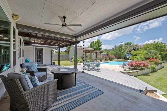 1304 Windcrest DR, Round Rock, TX 78664