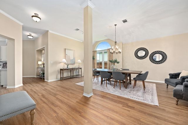 1304 Windcrest DR, Round Rock, TX 78664