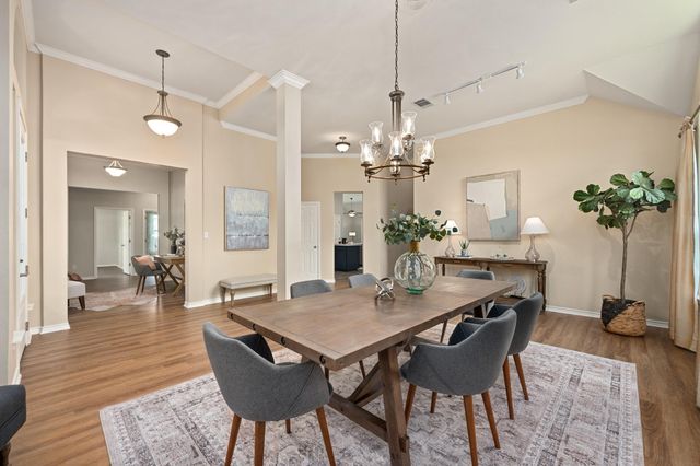 1304 Windcrest DR, Round Rock, TX 78664