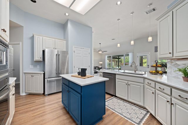 1304 Windcrest DR, Round Rock, TX 78664
