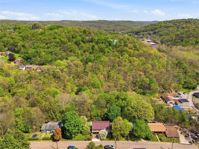 306 Home Street, New Kensington, PA 15068