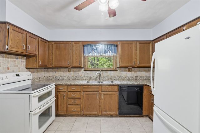 306 Home Street, New Kensington, PA 15068