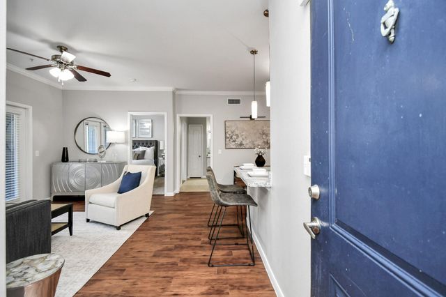 6777 Sommerall Drive 1516, Houston, TX 77084