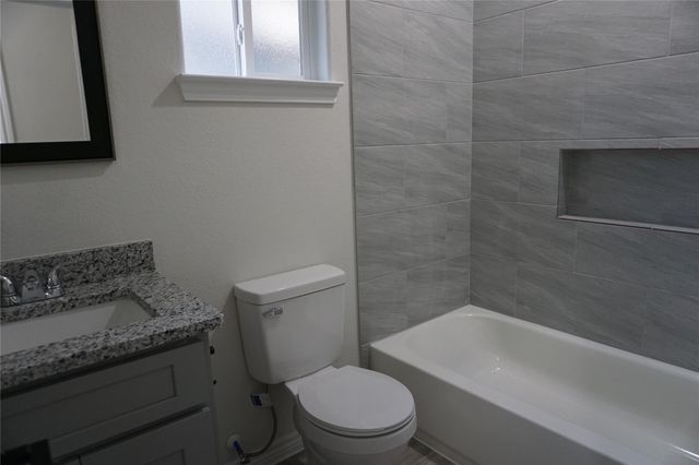 9864 Arbor Oak, Willis, TX 77318