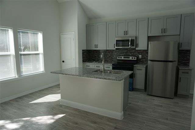 9864 Arbor Oak, Willis, TX 77318
