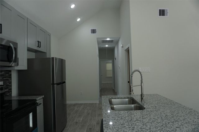 9864 Arbor Oak, Willis, TX 77318
