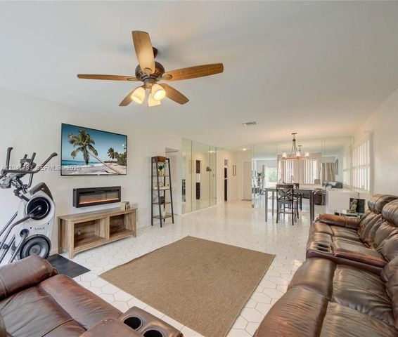 6553 NW 99th Ave A20, Tamarac, FL 33321