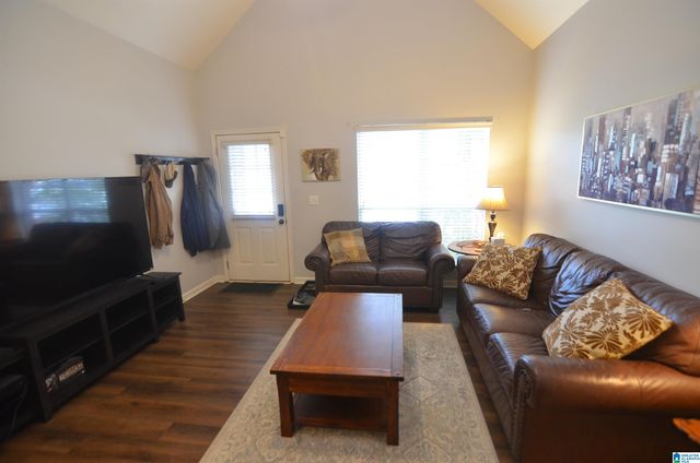 2816 SOUTHWOOD LANE, Bessemer, AL 35022