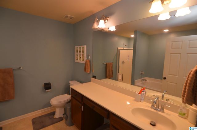 2816 SOUTHWOOD LANE, Bessemer, AL 35022