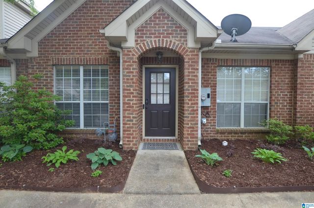 2816 SOUTHWOOD LANE, Bessemer, AL 35022
