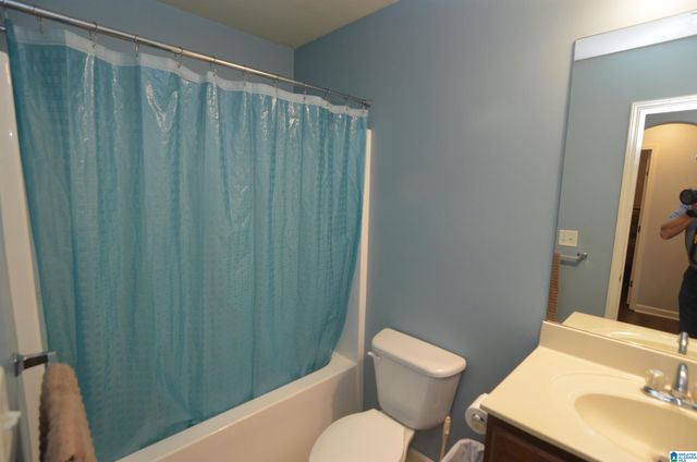 2816 SOUTHWOOD LANE, Bessemer, AL 35022