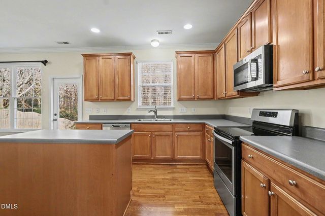 2132 Braedenfield Lane, Holly Springs, NC 27540