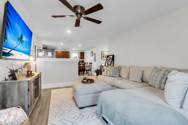 6504 Rozier Road, Meggett, SC 29449