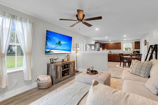 6504 Rozier Road, Meggett, SC 29449