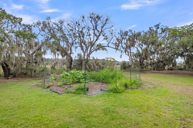 6504 Rozier Road, Meggett, SC 29449