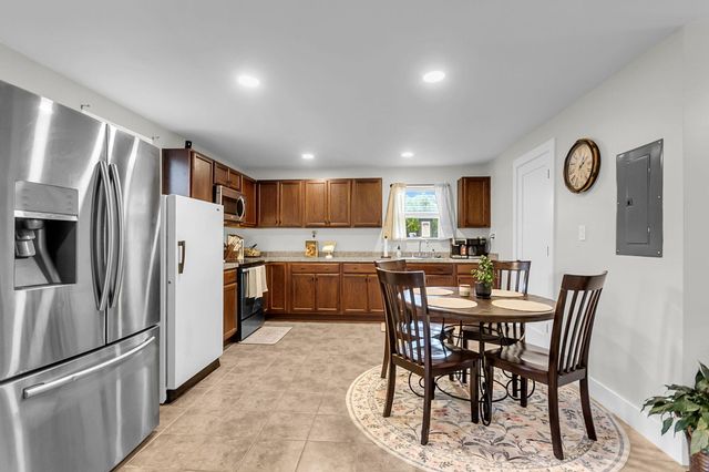 6504 Rozier Road, Meggett, SC 29449