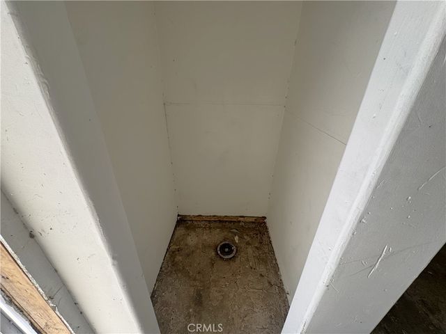 523 W 102nd Street, Los Angeles, CA 90044