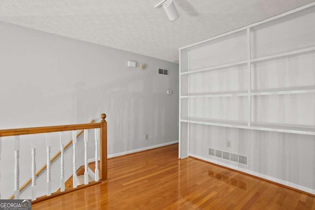 5705 Glandor Drive SE, Mableton, GA 30126