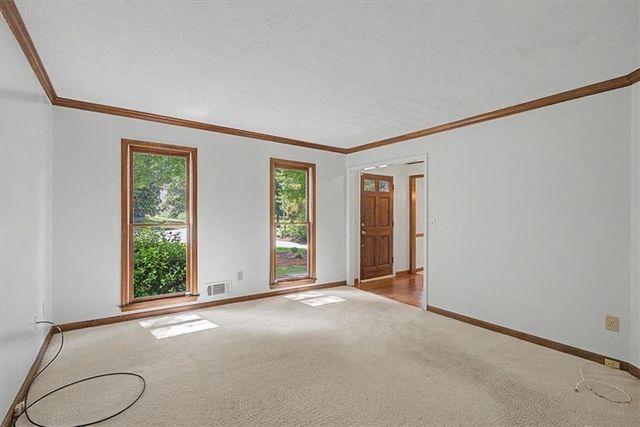 4352 Deerbrook Way, Lilburn, GA 30047