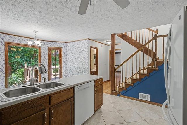4352 Deerbrook Way, Lilburn, GA 30047