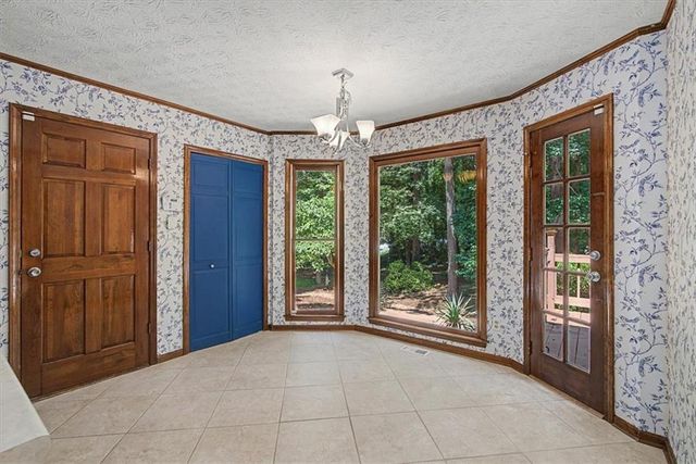 4352 Deerbrook Way, Lilburn, GA 30047